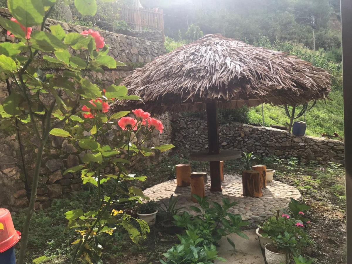 Dong Suoi H'Mong Homestay & Bungalow - Trek & Vegetarian Food Mu Cang Chai Екстериор снимка